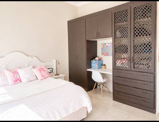 4 BEDROOM HOUSE FOR SALE IN BLUE SADDLE RANCHES